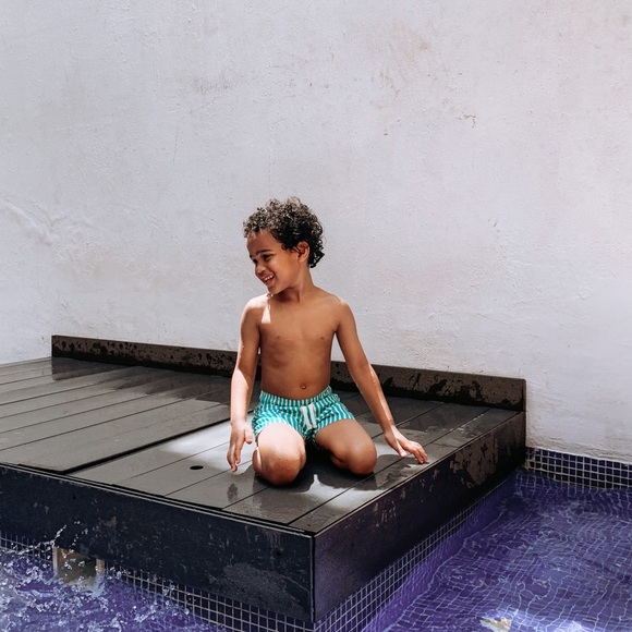 Meet Your Posher - Picture 6 of 11